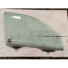 Стекло двери передней правой к  Honda  Civic,  1998