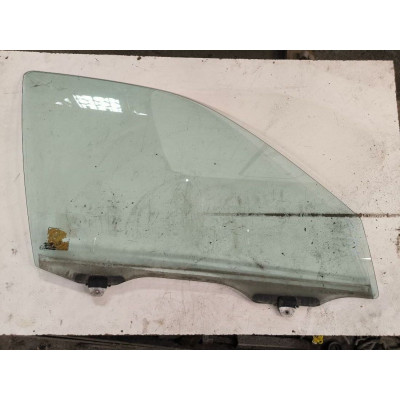  Стекло двери передней правой к  Honda  Civic,  1998