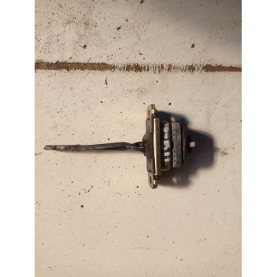  Ограничитель открывания двери к  Honda  Civic,  1998