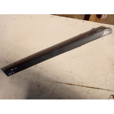  Накладка двери задней правой к  Honda  Civic,  1998