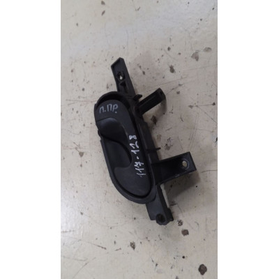  Ручка внутренняя передняя правая к  Peugeot  806,  2000