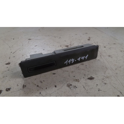  Фонарь салона (плафон) к  Peugeot  806,  2000