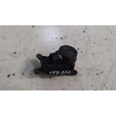  Моторчик заслонки печки к  Peugeot  806,  2000