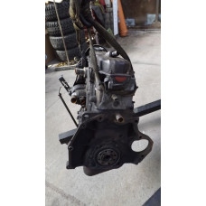  Двигатель к  Audi  100,  1985