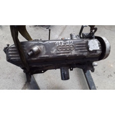  Двигатель к  Audi  100,  1985