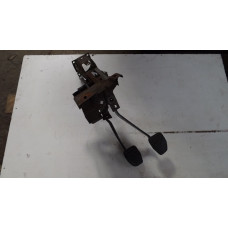  Узел педальный (блок педалей) к  Audi  100,  1985