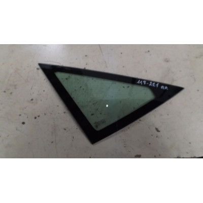  Стекло кузовное боковое правое к  Citroen  Evasion,  1998