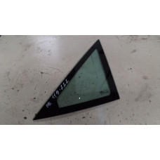  Стекло кузовное боковое левое к  Lancia  Zeta,  2000