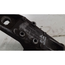  Кронштейн двигателя к  Audi  100,  1985