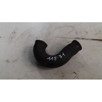  Патрубок (трубопровод, шланг) к  Audi  100,  1985