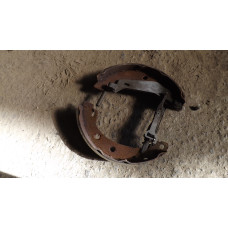  Тормозные колодки задние к  Renault  Megane,  1998