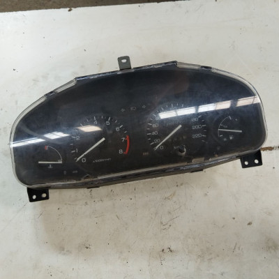  Щиток приборов (приборная панель) к  Honda  Civic,  1998