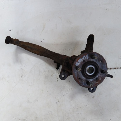  Кулак поворотный левый к  Honda  Civic,  1998