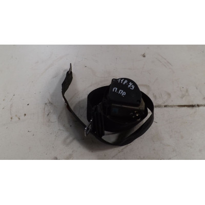  Ремень безопасности передний правый к  Audi  100,  1985