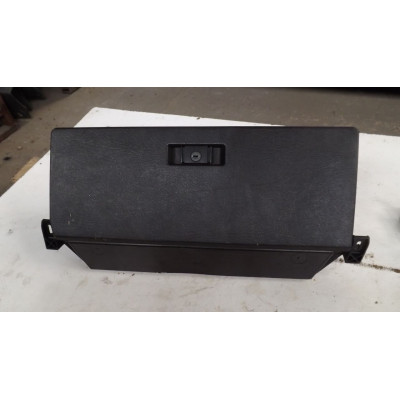  Бардачок к  Audi  100,  1985