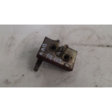  Замок двери передней левой к  Audi  100,  1985