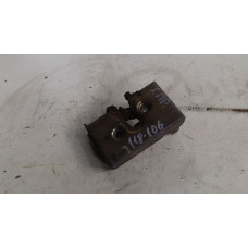  Замок двери задней правой к  Audi  100,  1985