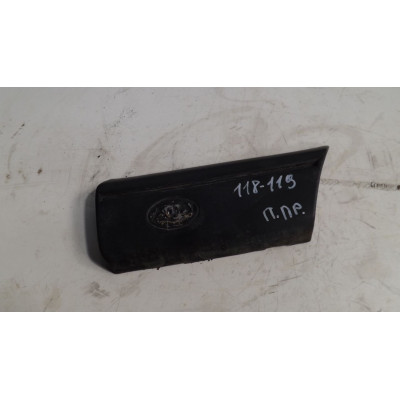  Молдинг крыла переднего правого к  Audi  100,  1985