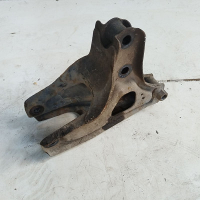  Кронштейн крепления амортизатора к  Honda  Civic,  1998