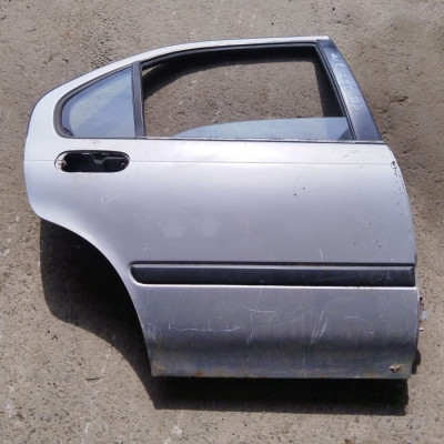  Дверь задняя правая к  Honda  Civic,  1998