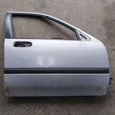  Дверь передняя правая к  Honda  Civic,  1998