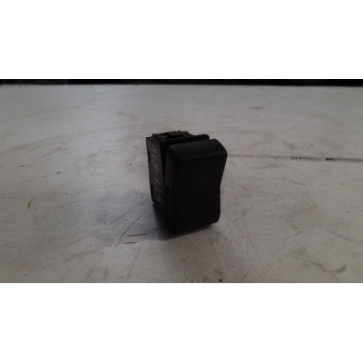  Кнопка подогрева заднего стекла к  Audi  100,  1985