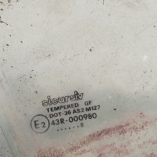  Стекло двери передней правой к  Honda  Civic,  1998