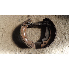  Тормозные колодки задние к  Renault  Megane,  1998