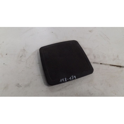  Сетка для динамика к  Audi  100,  1985