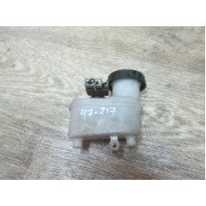  Бачок главного тормозного цилиндра к  Nissan  Primera,  1999