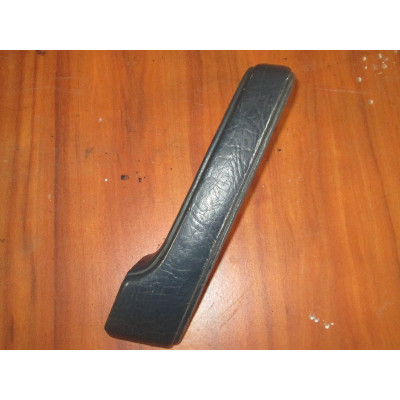  Ручка внутренняя передняя левая к  Audi  100,  1985