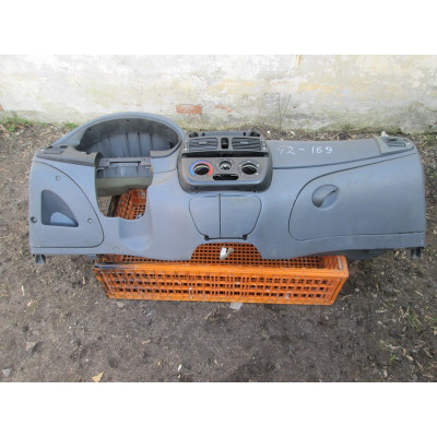  Панель передняя салона (торпедо) к  Fiat  Brava,  1998