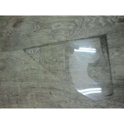  Стекло двери задней правой к  Skoda  Favorit,  1995