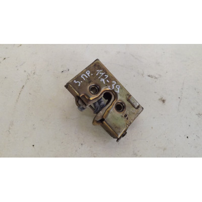  Замок двери задней правой к  Audi  100,  1986