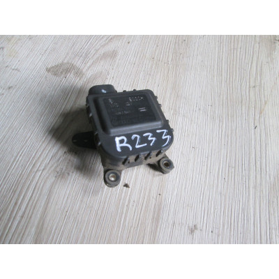  Моторчик заслонки печки к  Audi  A4,  1997