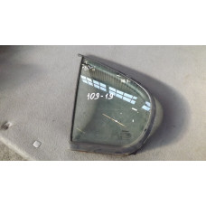  Стекло кузовное боковое левое к  Nissan  Primera,  1997