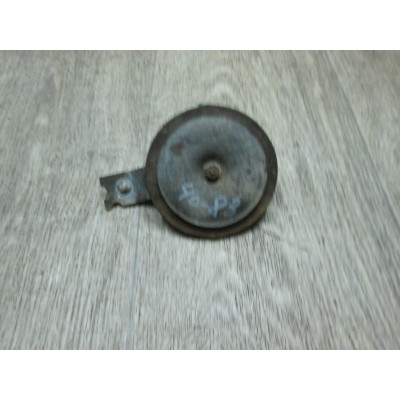  Сигнал (клаксон) к  Mitsubishi  Space Wagon,  1996