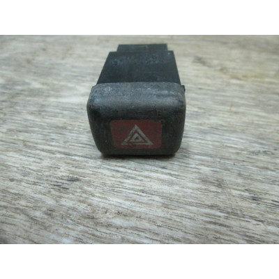  Кнопка (выключатель) к  Mitsubishi  Carisma,  1999