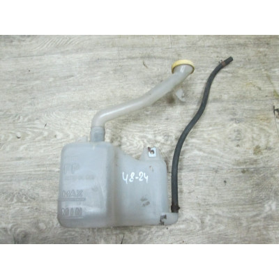  Бачок расширительный к  Nissan  Serena,  1998