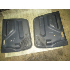  Обшивка двери (дверная карта) комплект к  Fiat  Scudo,  2003