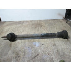  Полуось передняя правая (приводной вал, шрус) к  Volkswagen  Golf,  1995
