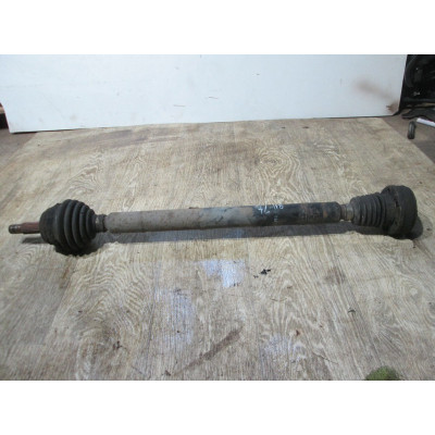 Полуось передняя правая (приводной вал, шрус) к  Volkswagen  Golf,  1995