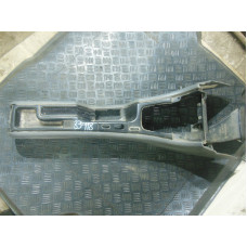  Консоль салона (кулисная часть) к  Renault  Laguna,  1998