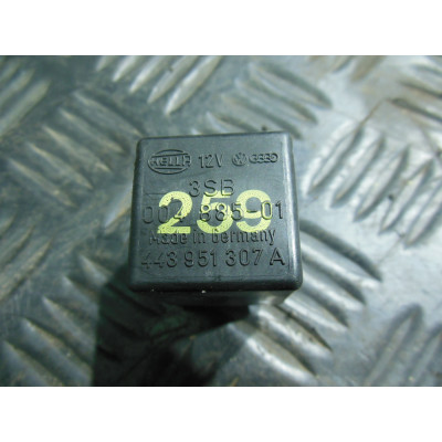  Реле (прочие) к  Audi  100,  1989