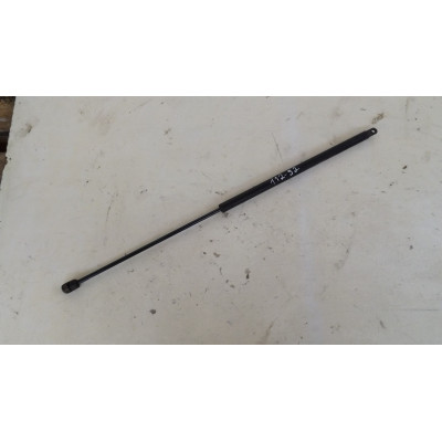  Амортизатор капота к  Audi  100,  1986