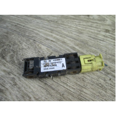  Датчик AirBag к  Nissan  Primera,  1998