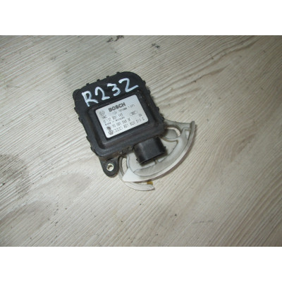  Моторчик заслонки печки к  Audi  A4,  1997