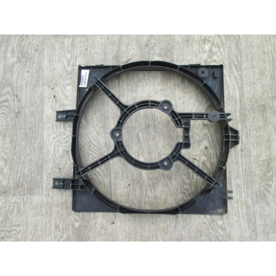  Диффузор вентилятора к  Nissan  Primera,  2000