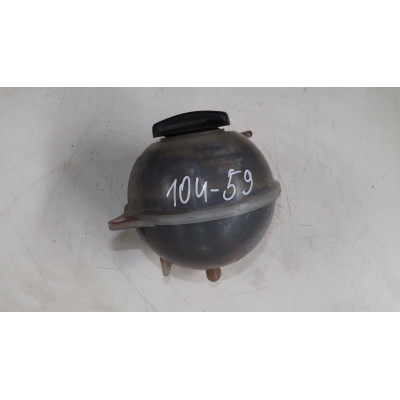  Бачок расширительный к  Volkswagen  Golf,  1994