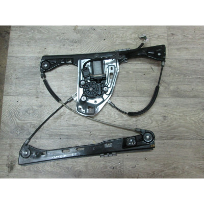  Стекло двери передней левой к  Mercedes  C W203,  2002